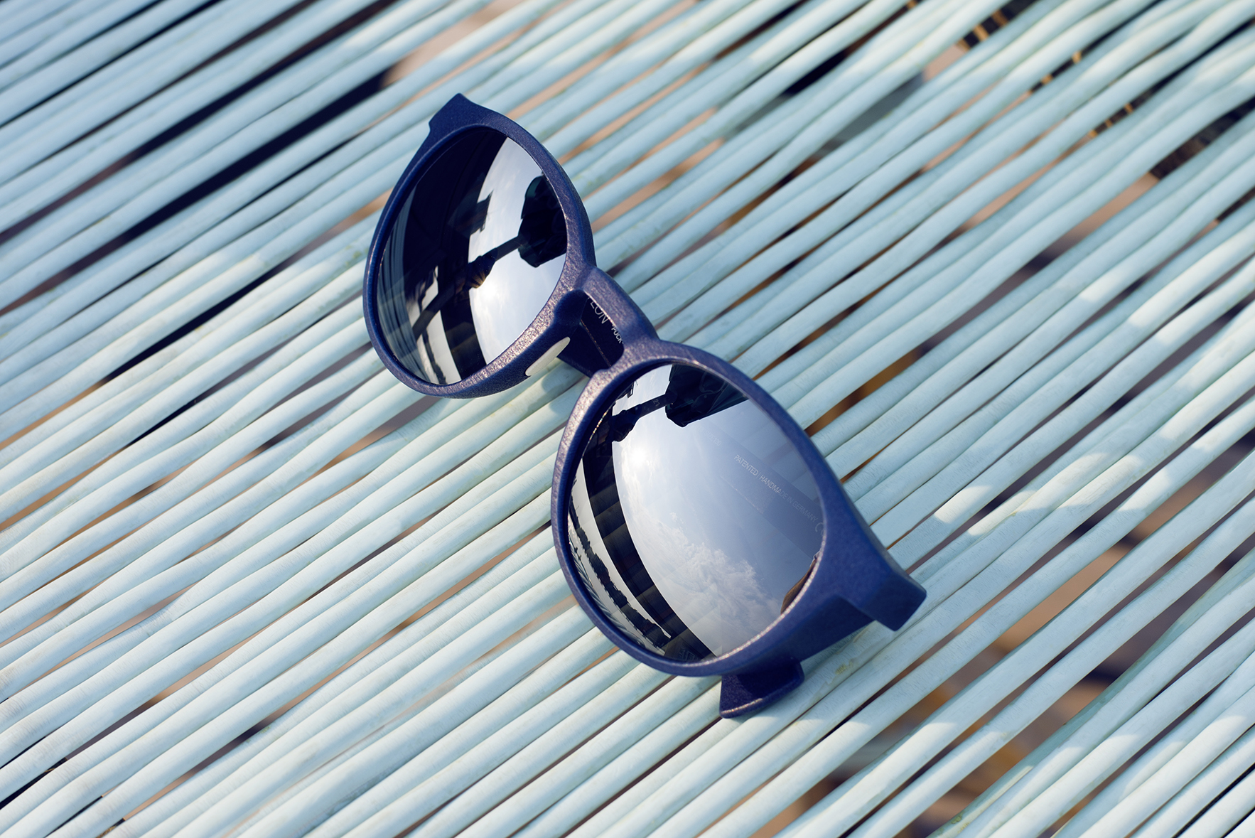 MYKITA - BEST FIVE GLASSES FOR… A DAY BY THE POOL