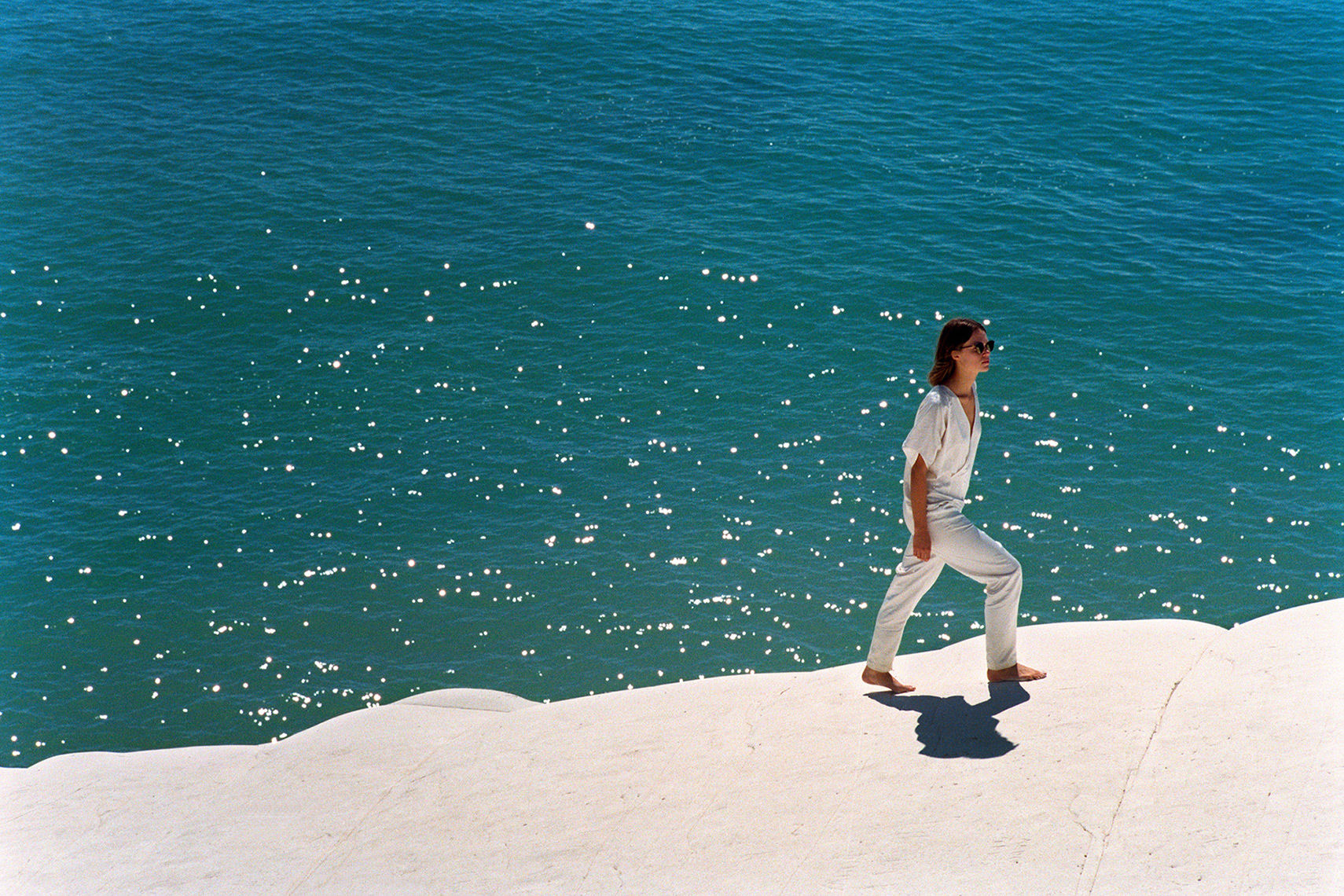 Mark Borthwick hat die neue Brillenkollektion von MYKITA in Siziliens Scala die Turchi für die 2016 MYKITA Kampagne 