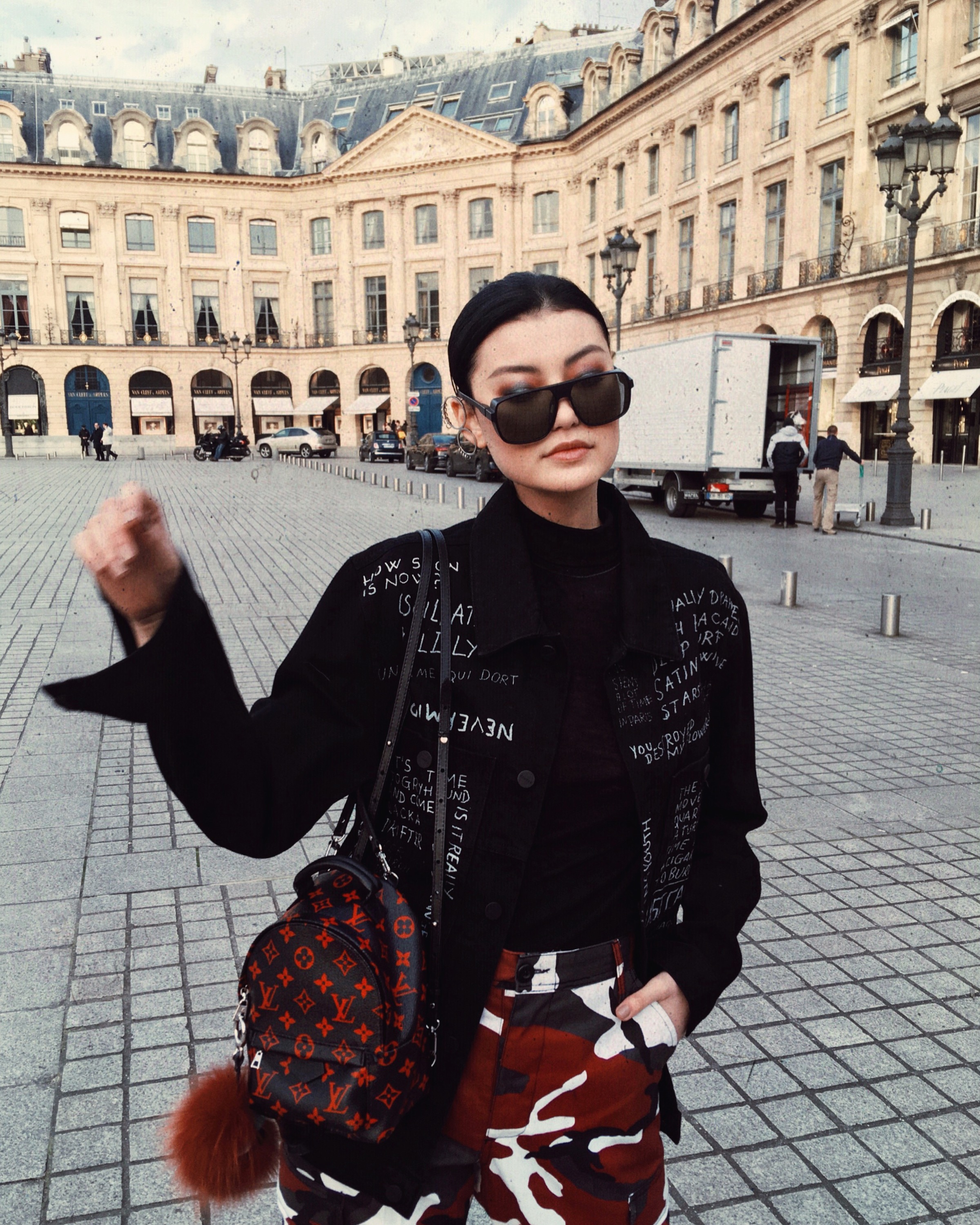 Luxury Boutique of Louis Vuitton at Place Vendome in Paris, France. View of  Wonderful Showcase Editorial Photography - Image of modern, house: 268858907