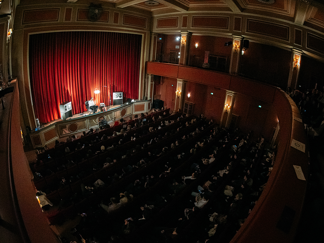 Photographer Lawerence De Leon