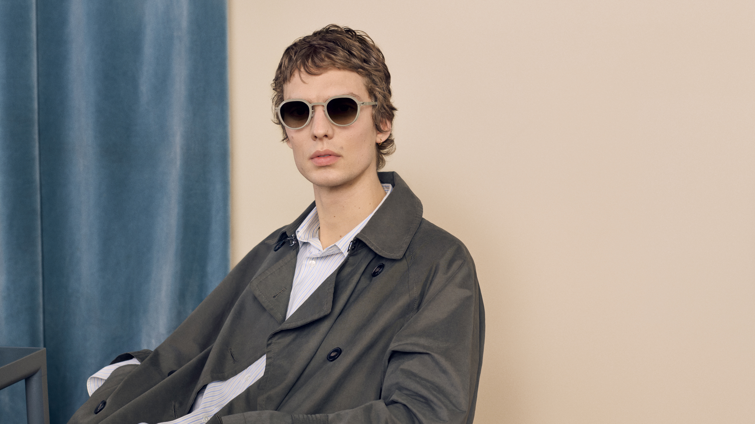 Vs Rimowa MYKITA Srgb