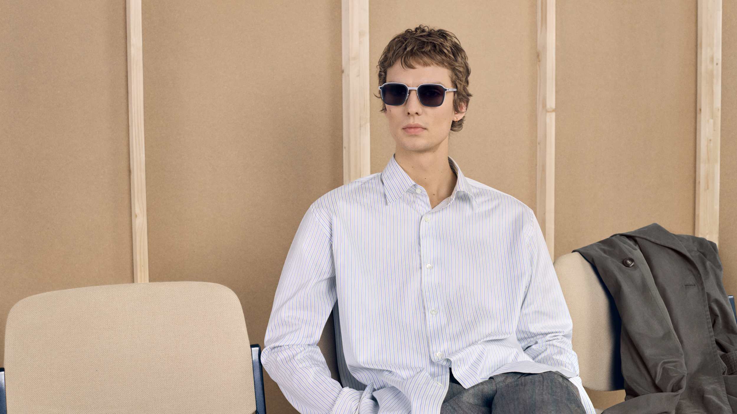 Vs Rimowa MYKITA Srgb