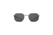 Frame: Mattesilver/Leica Red Edges
Lens: Grey Polarized