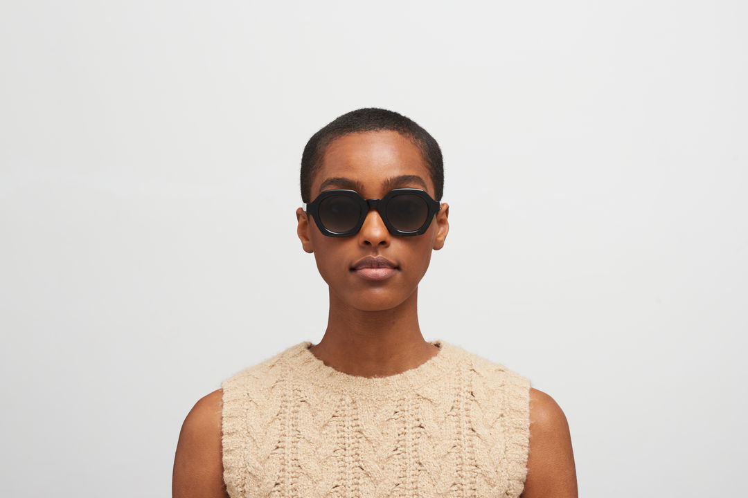 サングラス Mykita Mykita - NIMA - 715 c110 black havana shi Nima sunglasses C110-Black Tortoise/Shiny Silver