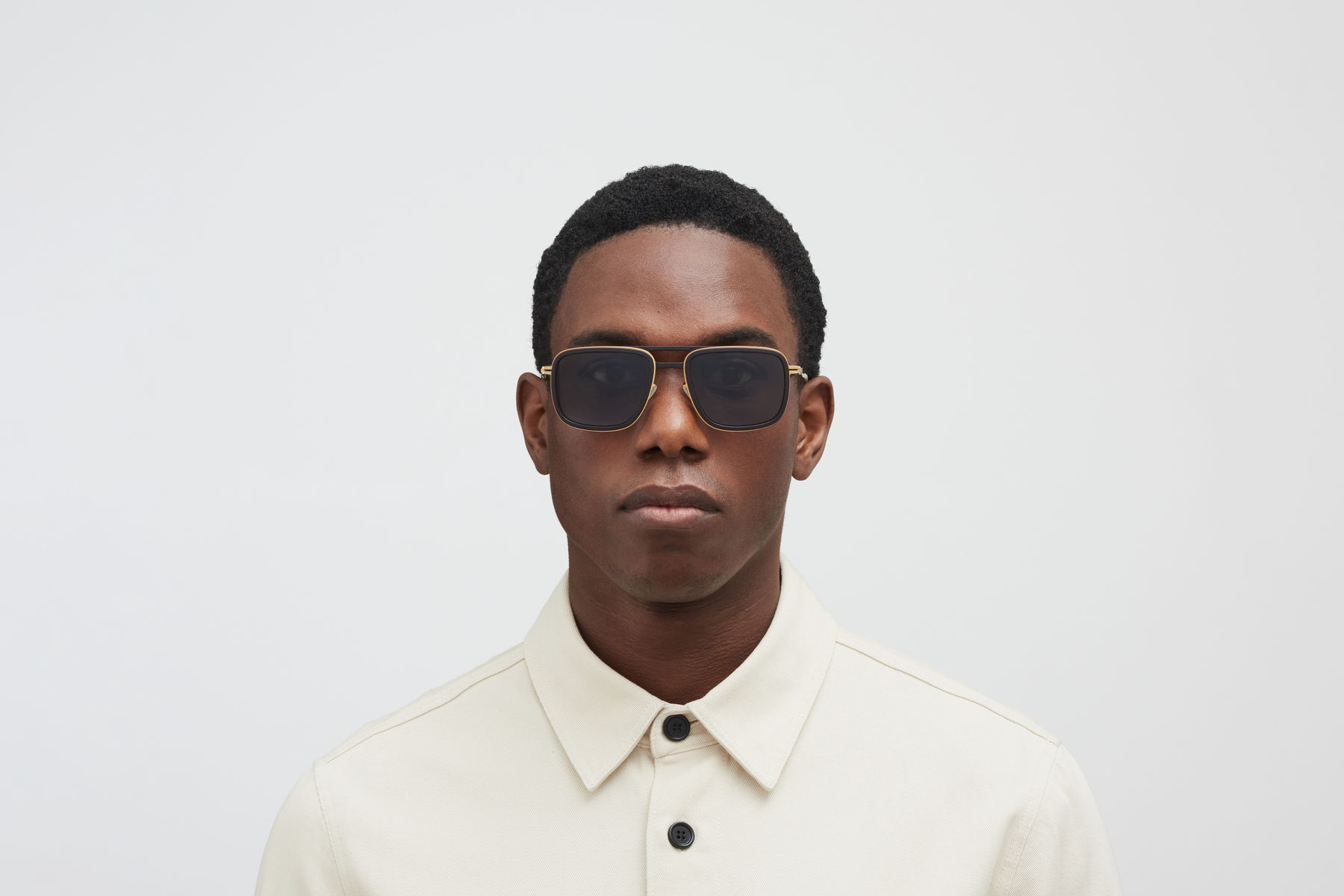 サングラス Mykita Mykita - EMBERS - 585 mh7 pitch black gloss 10089245-p-2.jpg