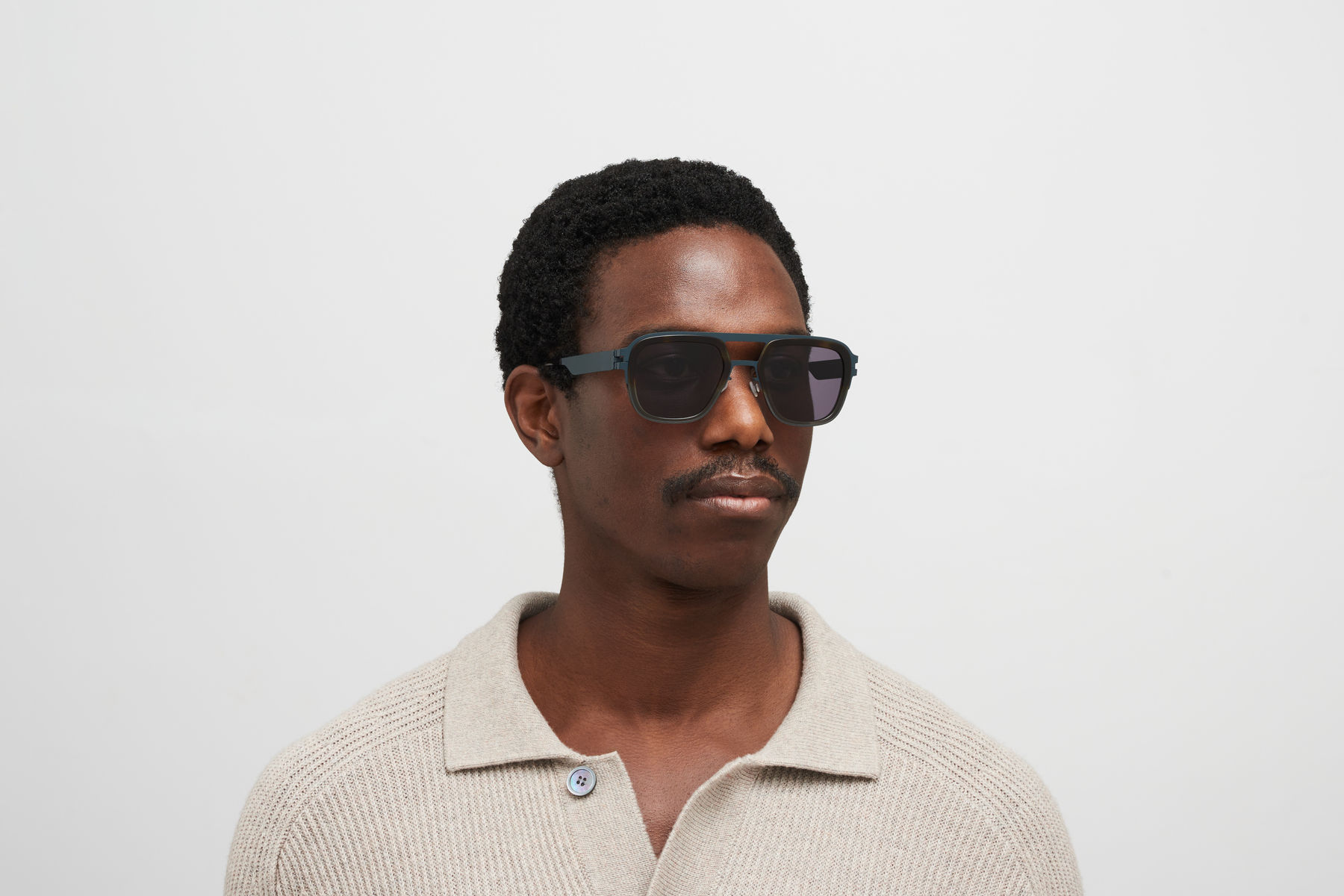 MYKITA - MYKITA ACETATE SUN / KNOX / Frame: A86 Indigo/Santiago