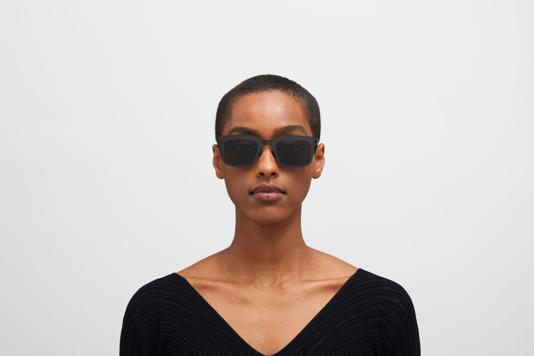 サングラス Mykita SS25 Unisex SUNGLASSES (SOY 243 BLACK) MYKITA DECADES NORFOLK sunglasses