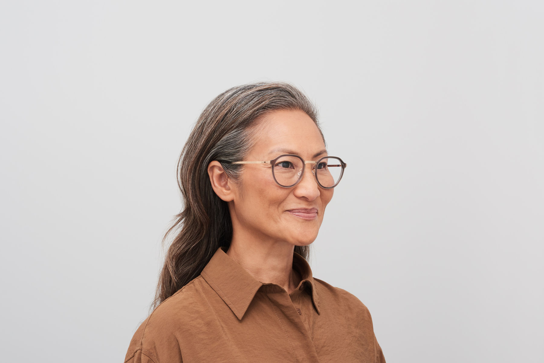 MYKITA - LITE / HALVAR / Frame: A83 Champagne Gold/Clear Ash